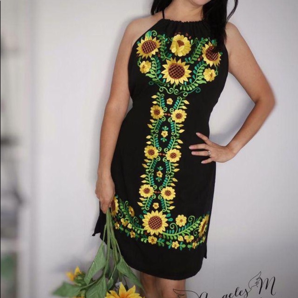 NWT  Mexican  embroidered  dress with sunflowers